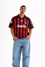 AC Milan 2006/07 Retro Jersey Kaká #22 – Classic Red Black Football Shirt | Embroidery