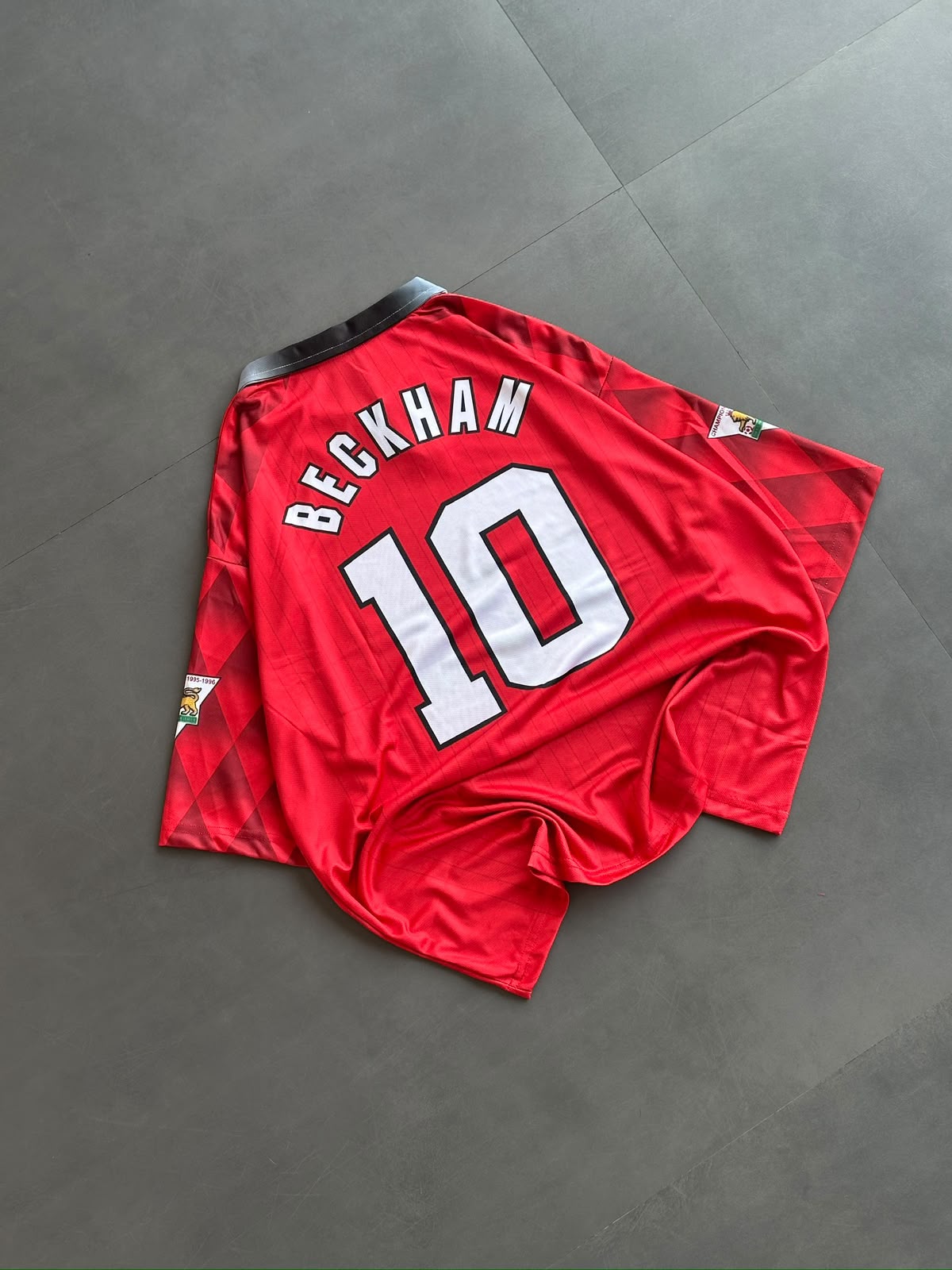 Manchester United David Beckham #10 Retro Home Jersey | Oversize Collar | Sublimation | Kit Culture