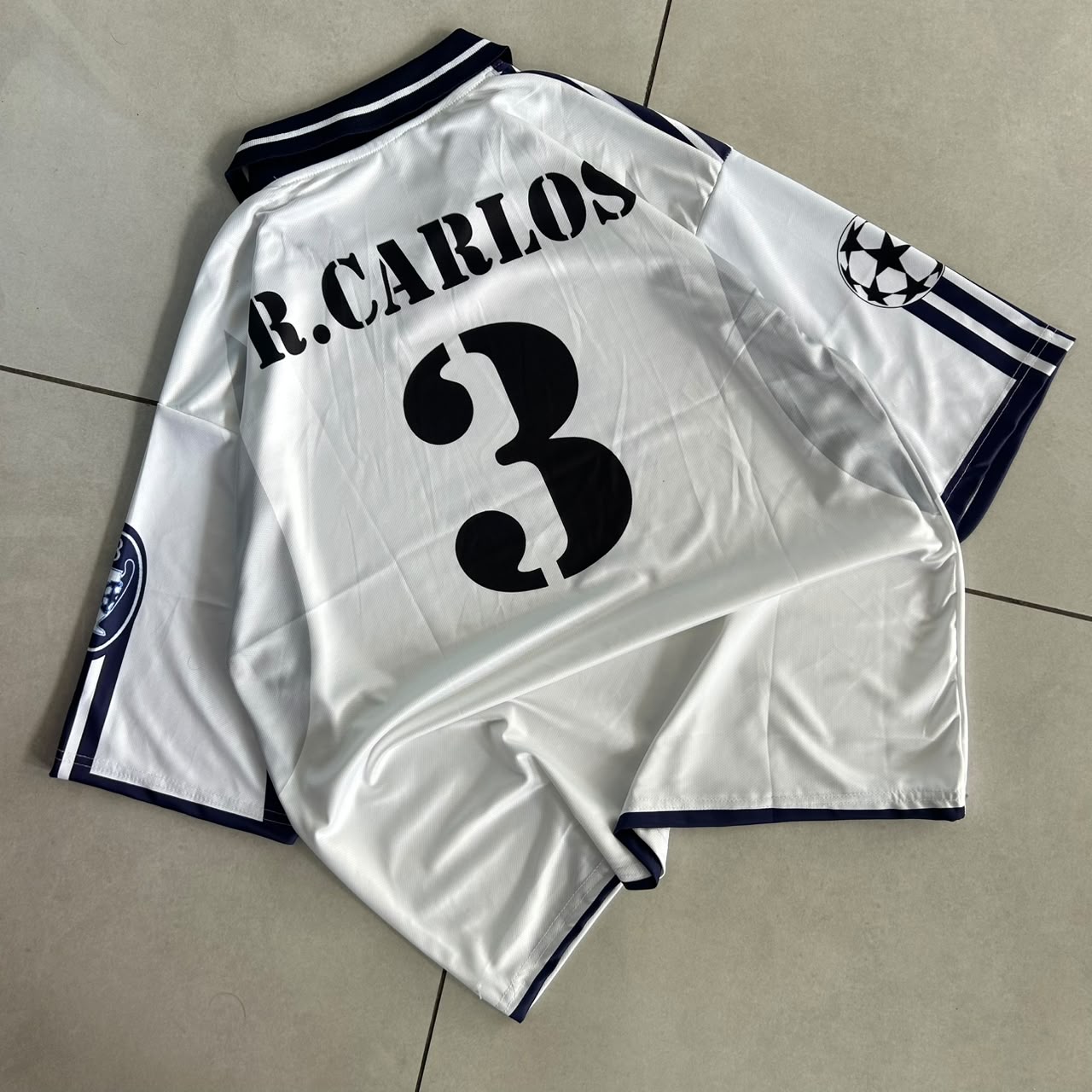 Real Madrid Retro R. Carlos #3 Jersey – Oversize | Kit Culture