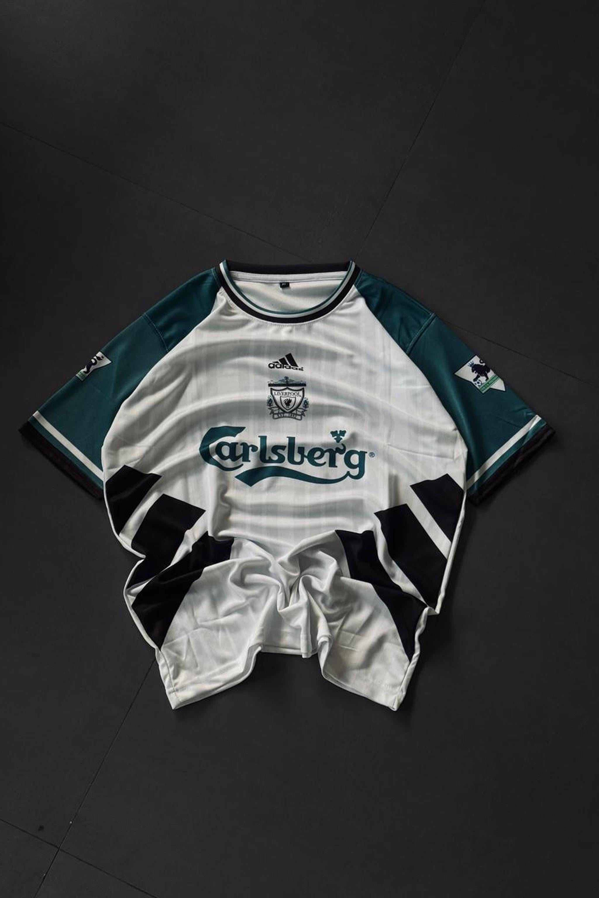 Liverpool 1995-96 Away Retro Jersey Fowler 23 – Kit Culture