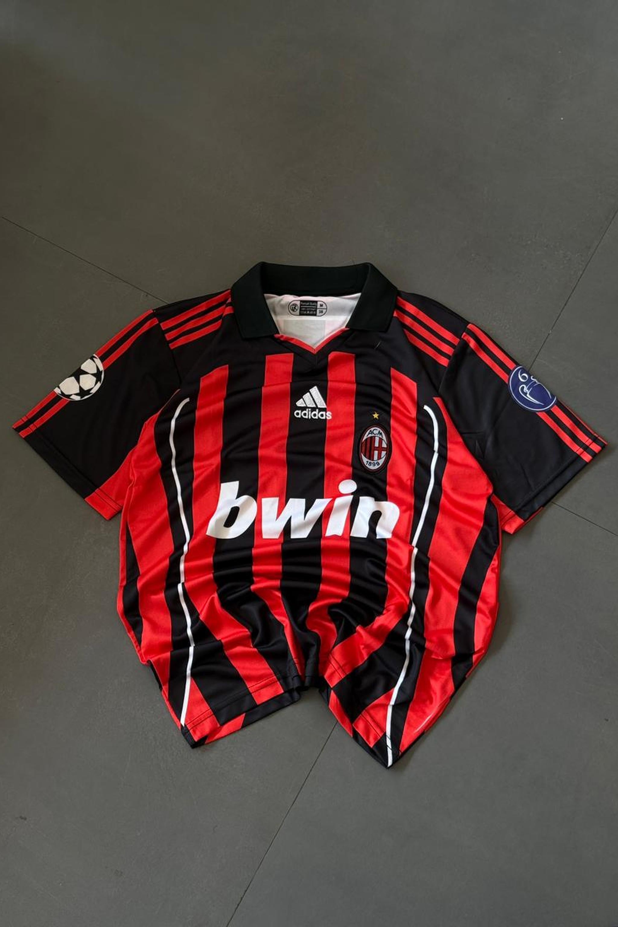 AC Milan 2006/07 Retro Jersey Kaká #22 – Classic Red Black Football Shirt | Embroidery